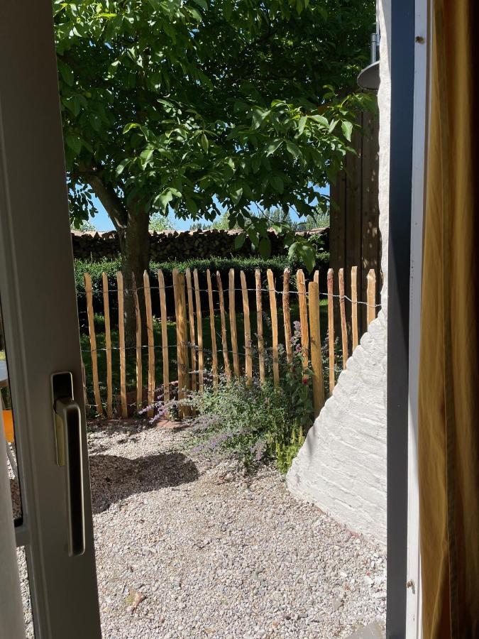 Bed and Breakfast De Wabisabiboerderij Oedelem Экстерьер фото